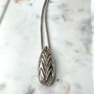 NWT Macys necklace